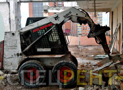 Аренда мини погрузчика BOBCAT S130 0.6 тонн BOBCAT S130