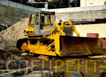 KOMATSU D65
