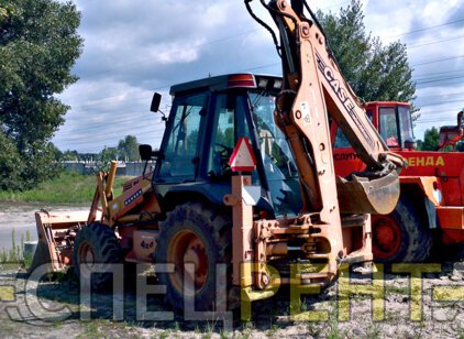 Аренда экскаватора с фронтальным погрузчиком CASE
580T CASE 580T