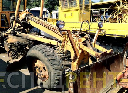 Аренда автогрейдера ДЗ 122 Автогрейдер ДЗ
122
