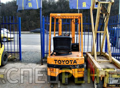 Прокат вилочного погрузчика TOYOTA TOYOTA
Электро